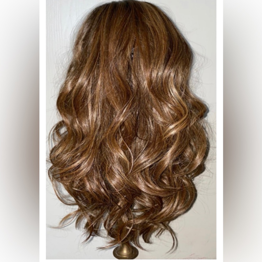Belle Tress Allegro 18" Mocha with Cream